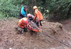 SAR Evakuasi 2 Korban Minibus Terseret Longsor di Sitinjau Lauik, Ini Identitasnya