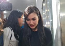 Ekspresi Sandra Dewi Diperiksa 10 Jam soal Kasus Korupsi Timah