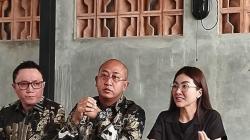 Ditanya soal Rumah Tangga, Sarwendah Malah Pergi: Mau Jemput Anak!