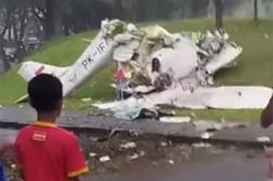 Pesawat Jatuh di Tangsel, Ada Korban Tergeletak