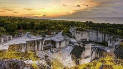 Desa di Sumenep Punya Pemandangan Unik Batu Kapur Usia Ratusan Tahun, Harus Dikunjungi Sebelum Ramai!