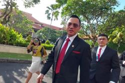 Momen Menteri AHY Jalan Kaki Hadiri Pembukaan World Water Forum ke-10 di Bali
