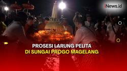 Sejumlah Umat Buddha Gelar Tradisi Larung Pelita Purnama Sidhi di Sungai Progo Magelang