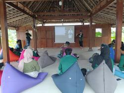AHM Edukasi Mahasiswa tentang Teknologi Motor Listrik dan Literasi Digital 