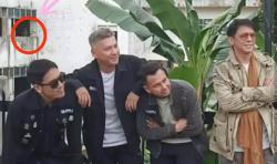 Viral Sosok Hantu Muncul saat Raffi, Ariel, Desta dan Gading Foto Bareng, Netizen Ikut Merinding