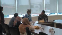 Potret Cantik Miss World 2023 Krystyna Pyszkova saat Berkunjung ke Redaksi MNC