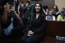 Penampilan Biduan Dangdut Nayunda Nabila Jadi Saksi Sidang SYL