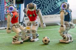 Pameran Kecerdasan Buatan, Robot Menjadi Pemain Sepak Bola