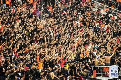 Antusiasme The Jakmania Nonton Pertandingan RCTI Premium Sports di Stadion JIS