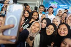 Momen Fajar-Rian Sapa Badminton Lovers 
