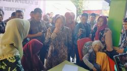 Kisah Pilu Wanita Tuna Netra di Pandeglang Rawat Ibu ODGJ<
