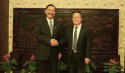 Luhut Harap NDRC China Dukung Proyek Baterai Kendaraan Listrik di Maluku Utara