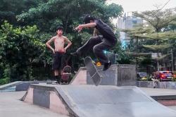 Skateboard Olahraga yang Digandrungi Anak Muda Zaman Now