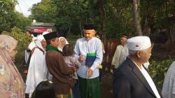 Ganjar Salat Id Bareng Keluarga di Kampung Wedomartani Sleman: Suasananya Menyenangkan<