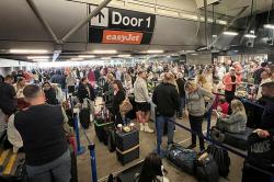 Listrik Bandara Manchester Padam Semalaman, Ribuan Penumpang Terbengkalai