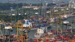 Dampak Serangan Houthi di Laut Merah, Pelabuhan Peti Kemas Singapura Macet Parah