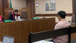 Eks Dirjen Kemendagri Dituntut 5 Tahun 4 Bulan Penjara Kasus Suap Dana PEN Muna