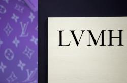 LVMH Akuisisi Produsen Jam asal Swiss L'Epee 1839