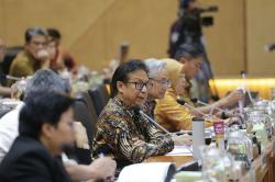 Menkes bersama DPR Raker Bahas RUU Pengawasan Obat dan Makanan