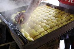 Harga Kedelai Impor di Tingkat Pembuat Tahu Melambung Tinggi