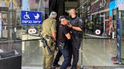 Penikaman di Mal Israel, 1 Tentara Zionis Tewas