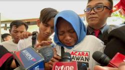 Momen Haru Status Tersangka Pegi Dibatalkan, Tangis Ibunda Pecah Langsung Sujud Syukur<