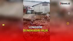 Longsor di Indragiri Hilir, Enam Rumah Warga Amblas ke Sungai<