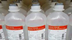 Viral Cairan Infus Dijadikan Toner Wajah, Dokter Kulit: Jangan Fomo!