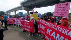 Gelar Demo, Warga Tutup Akses Jalan Bekasi Arah Pulogadung, Ini Tuntutannya