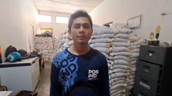 Ribuan Beras Bansos Menumpuk di Kantor Pos Panyabungan Belum Diambil Warga, Ada Apa?