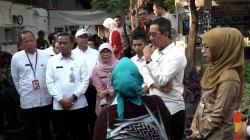 Sempat Diprotes Warga, Heru Budi Tinjau Peternakan Sapi dengan Instalasi Biogas di Pancoran
