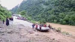 62 Penumpang Bus Hilang saat Tanah Longsor di Nepal