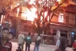 Kebakaran Landa Eks Hotel Hegar dan Gudang Bahan Kimia di Bandung dalam Waktu Berdekatan