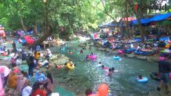 Wisata Sumber Mata Air di Bojonegoro Diserbu Pengunjung di Hari Terakhir Liburan Sekolah 