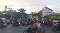 Hari Pertama Masuk Sekolah di Depok, Jalan Raya Nusantara Macet