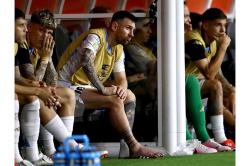 Lionel Messi Kesakitan Duduk di Kursi Cadangan saat Final Copa America 2024