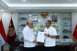 Penyerahan Pensiun Pertama Irjen Kemhan RI 