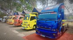 Ratusan Komunitas Truk Canter Kumpul di Booth Mitsubishi Fuso, Dimeriahkan Trio Macan