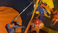 Aksi Heroik Kru Pertamina Hulu Energi ONWJ Selamatkan Awak Kapal Glorie yang Karam