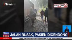Jalan Rusak Parah! Pasien Asal Nanggung Bogor, Digendong Menuju Ambulans