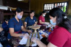 Lestarikan Naskah Kuno, Disbud Badung Gelar Konservasi Lontar<