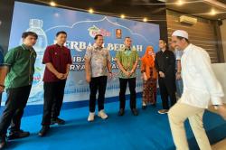 Alhamdulillah, 7 Karyawan Restoran Masakan Padang Dapat Hadiah Umrah