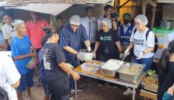 Park Hyatt Jakarta dan MNC Peduli Salurkan Makanan Hotel, Warga Menteng Pulo Ucapkan Terima Kasih