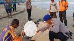 Mayat WNA Ditemukan di Pantai Anyer, Celana Terikat Botol Berisi Tulisan Kertas<