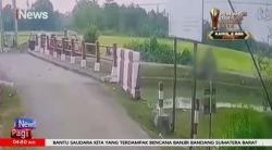 Detik-Detik Tiga Remaja Terjun ke Sungai di Gowa, 1 Tewas