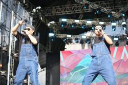 T-Five Buka Keseruan LMAC 2024, Ajak Penonton Bernyanyi lewat Lagu Hits