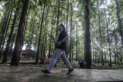 Wisata Akhir Pekan di RTH Ranggon Wijaya Kusuma 