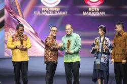 Ciptakan Low Carbon City, Wali Kota Makassar Sabet Penghargaan Pemimpin Daerah Awards 2024<