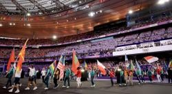 Olimpiade Paris 2024 Resmi Berakhir, Rizki Juniansyah Kibarkan Merah Putih di Closing Ceremony