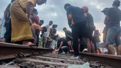 Tragis, Siswi SMK di Tasikmalaya Tewas Ditabrak Kereta Setelah Terjatuh dari Motor<